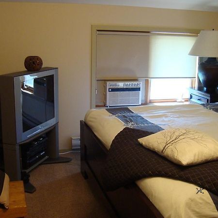 Ypc Fitness & Accomodations Invermere Bagian luar foto