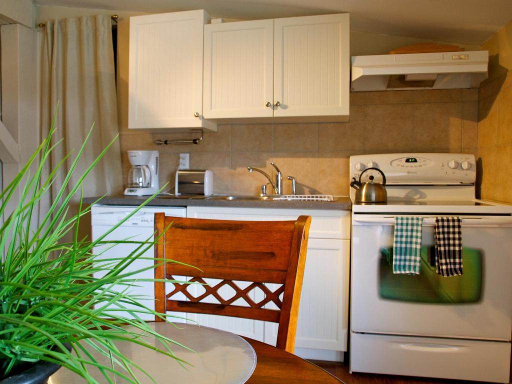 Ypc Fitness & Accomodations Invermere Bagian luar foto